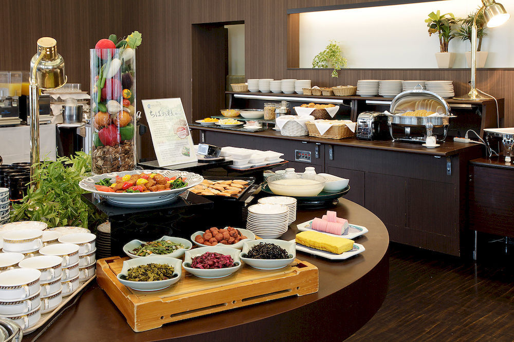 Mitsui Garden Hotel Chiba Buitenkant foto