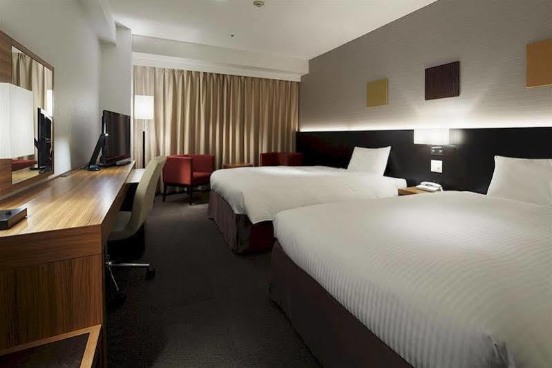 Mitsui Garden Hotel Chiba Buitenkant foto